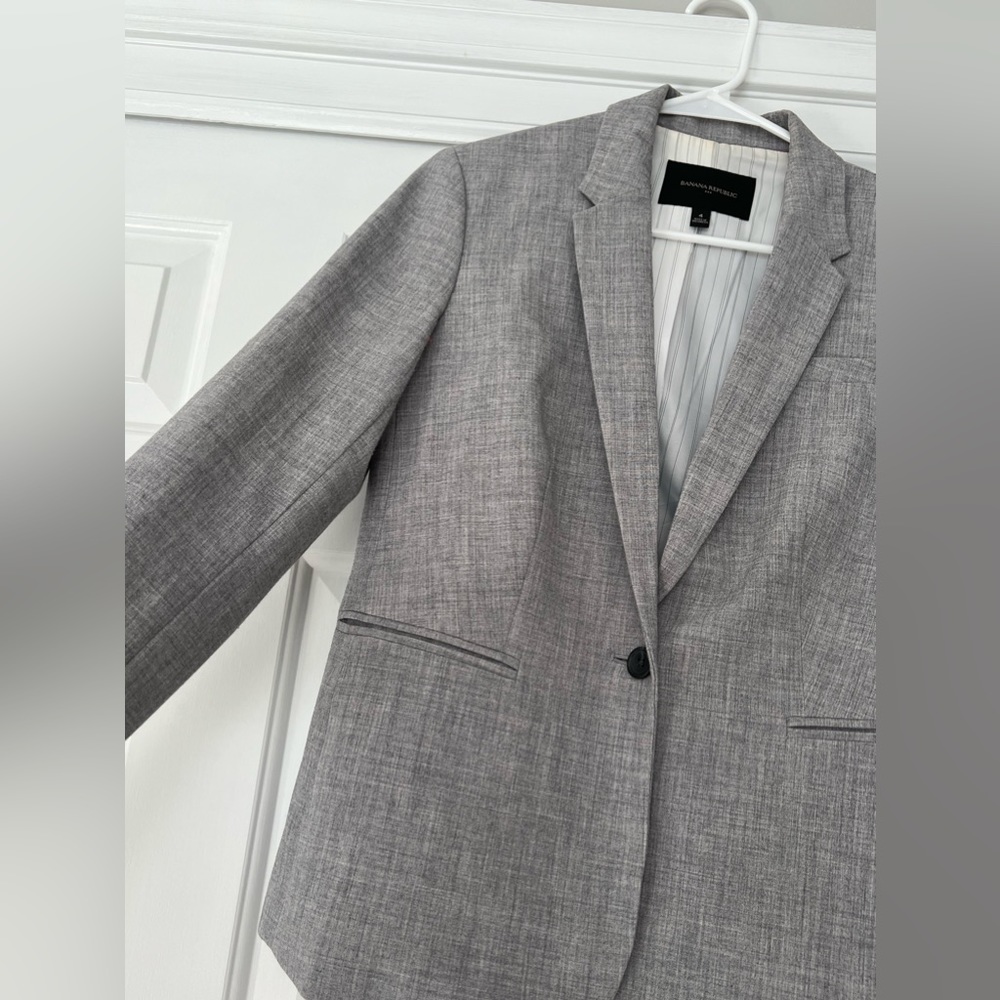 Blazer - Picture 2 of 4